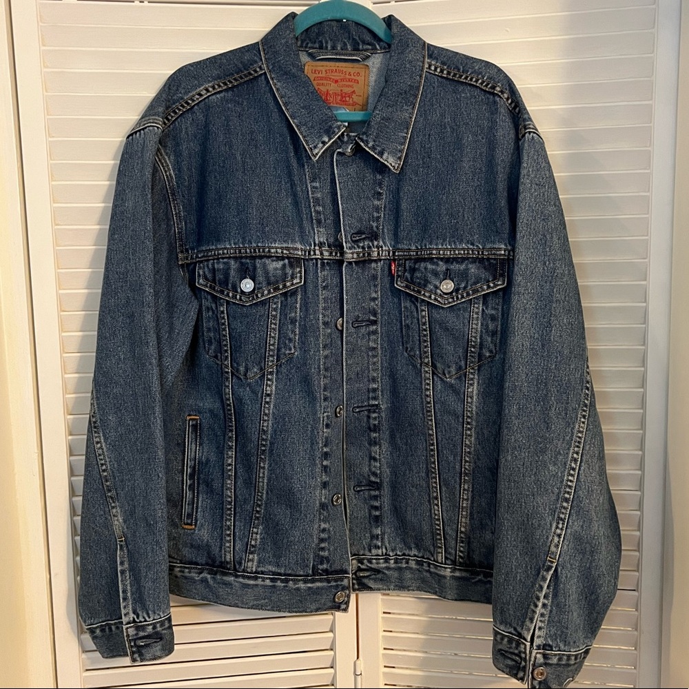 Levi’s Premium Trucker Jean Jacket NWOT!